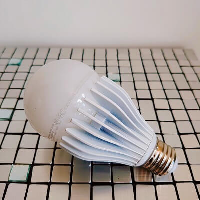 LED球泡16W黃光(可調光)
